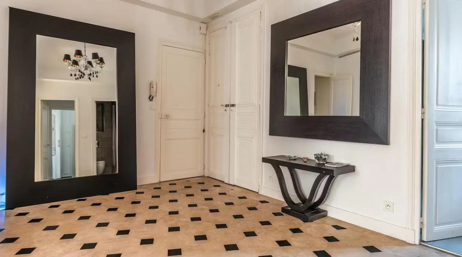 Saint-Germain 3-Bedroom Pres Les Jardins 파리